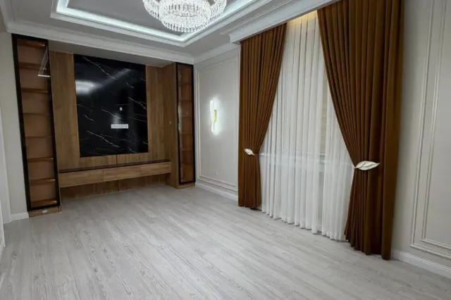 2-комн. квартира, 72 м², 10/13 эт., Шоҳмансур, Душанбе (Шоҳмансур)