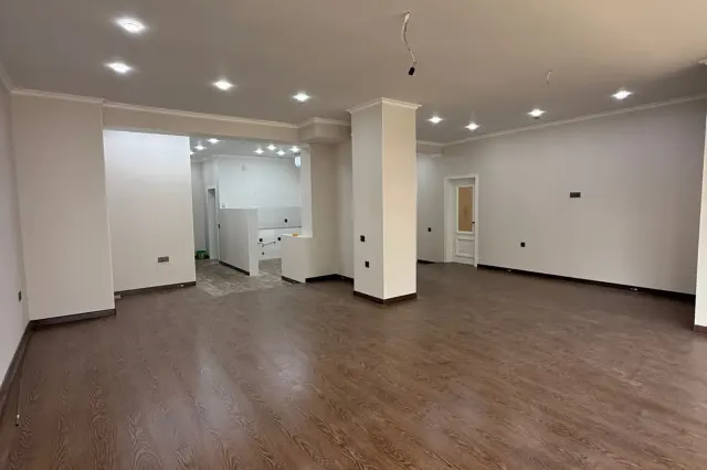 3-комн. квартира, 140 м², 13/13 эт., И.Сомонӣ, Душанбе (И.Сомонӣ)