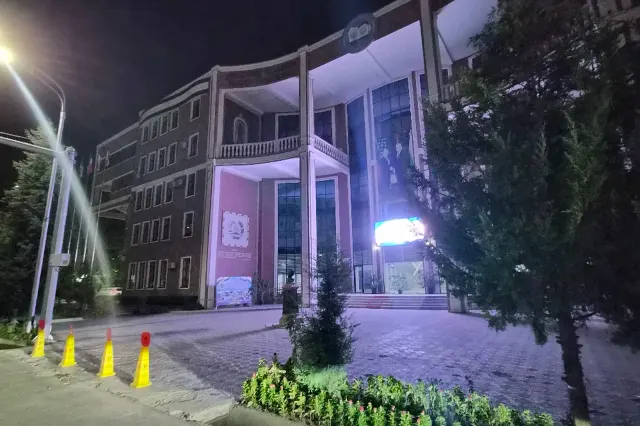 3-комн. квартира, 133 м², 16/20 эт., И.Сомонӣ, Душанбе (И.Сомонӣ)