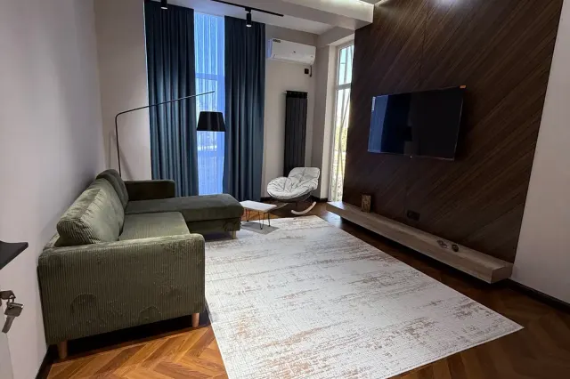 2-комн. квартира, 58 м², 8/18 эт., Шоҳмансур, Душанбе (Шоҳмансур)
