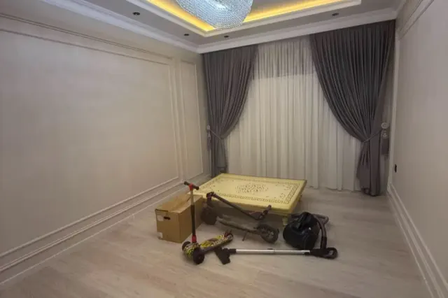 3-комн. квартира, 85 м², 5/5 эт., Шоҳмансур, Душанбе (Шоҳмансур)
