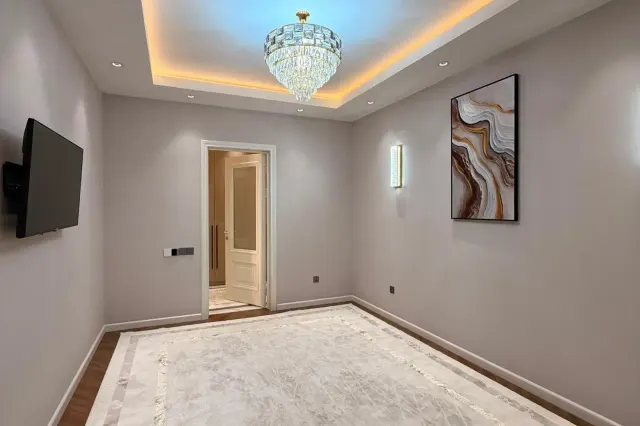 3-комн. квартира, 95 м², 12/12 эт., Шоҳмансур, Душанбе (Шоҳмансур)