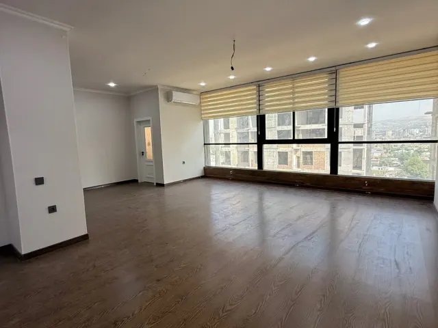 3-комн. квартира, 140 м², 13/13 эт., И.Сомонӣ, Душанбе (И.Сомонӣ)