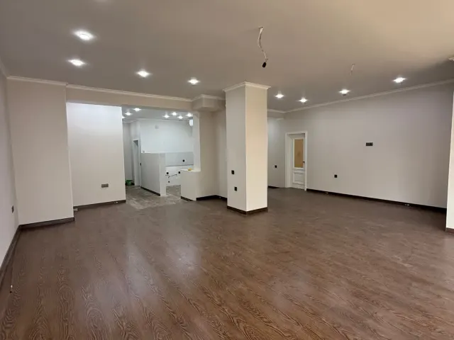 3-комн. квартира, 140 м², 13/13 эт., И.Сомонӣ, Душанбе (И.Сомонӣ)