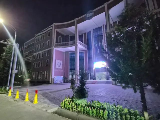 3-комн. квартира, 133 м², 16/20 эт., И.Сомонӣ, Душанбе (И.Сомонӣ)