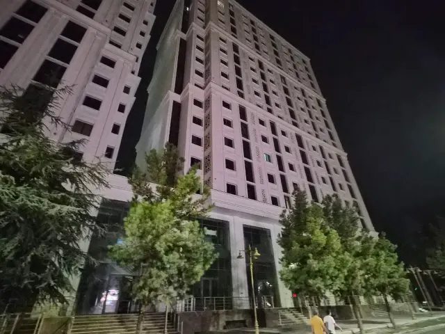 3-комн. квартира, 133 м², 16/20 эт., И.Сомонӣ, Душанбе (И.Сомонӣ)