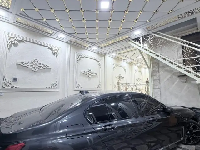 8-комн. дом, 240 м², Шоҳмансур, Душанбе (Шоҳмансур)