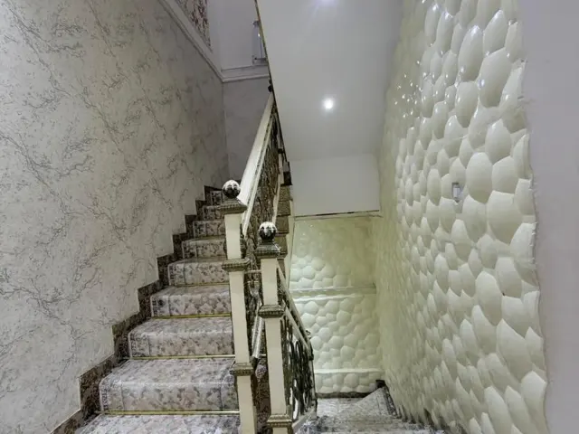 8-комн. дом, 240 м², Шоҳмансур, Душанбе (Шоҳмансур)