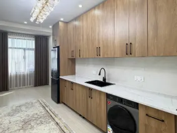 2-комн. квартира, 87 м², 4/9 эт., Шоҳмансур, Душанбе (Шоҳмансур)