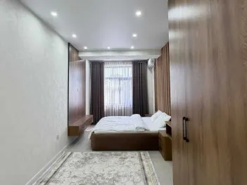 2-комн. квартира, 87 м², 4/9 эт., Шоҳмансур, Душанбе (Шоҳмансур)