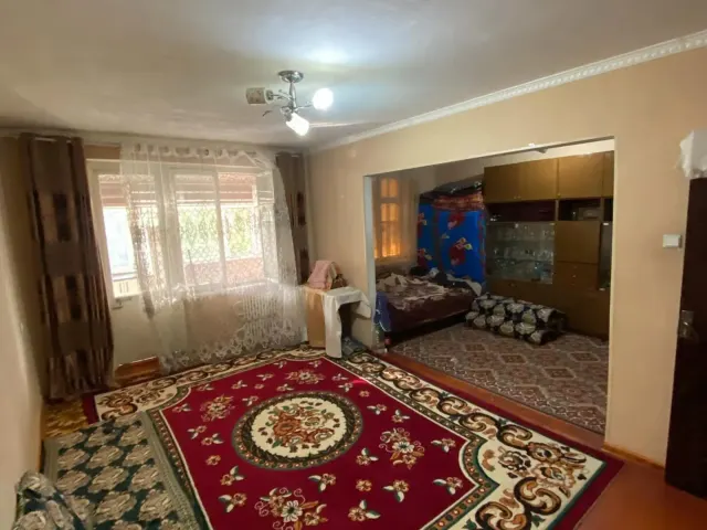 4-комн. квартира, 80 м², 3/3 эт., Фирдавси, Душанбе (Фирдавси)