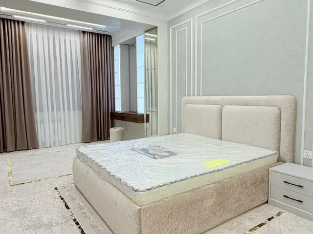 3-комн. квартира, 85 м², 12/12 эт., Шоҳмансур, Душанбе (Шоҳмансур)