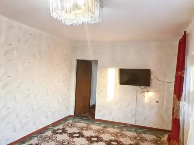 2-комн. квартира, 50 м², 4/4 эт., Шоҳмансур, Душанбе (Шоҳмансур)