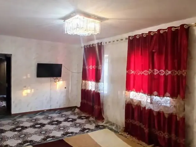 2-комн. квартира, 50 м², 4/4 эт., Шоҳмансур, Душанбе (Шоҳмансур)