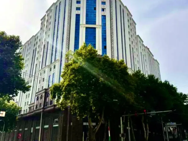 3-комн. квартира, 127 м², 16/16 эт., И.Сомонӣ, Душанбе (И.Сомонӣ)