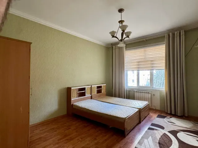 3-комн. квартира, 112 м², 3/3 эт., Шоҳмансур, Душанбе (Шоҳмансур)