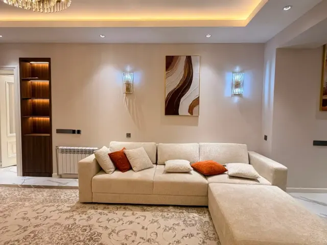 3-комн. квартира, 95 м², 12/12 эт., Шоҳмансур, Душанбе (Шоҳмансур)