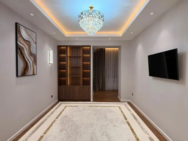 3-комн. квартира, 95 м², 12/12 эт., Шоҳмансур, Душанбе (Шоҳмансур)