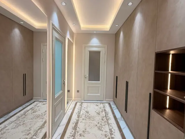 3-комн. квартира, 95 м², 12/12 эт., Шоҳмансур, Душанбе (Шоҳмансур)