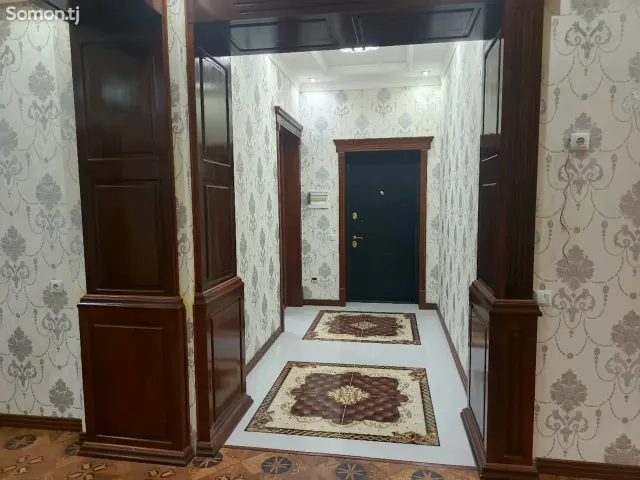 3-комн. квартира, 140 м², 10/10 эт., И.Сомонӣ, Душанбе (И.Сомонӣ)