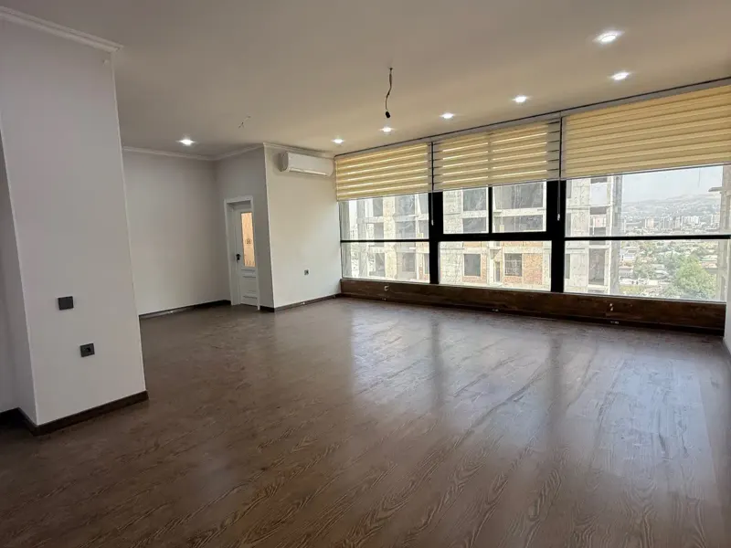 3-комн. квартира, 140 м², 13/13 эт., И.Сомонӣ, Душанбе (И.Сомонӣ)