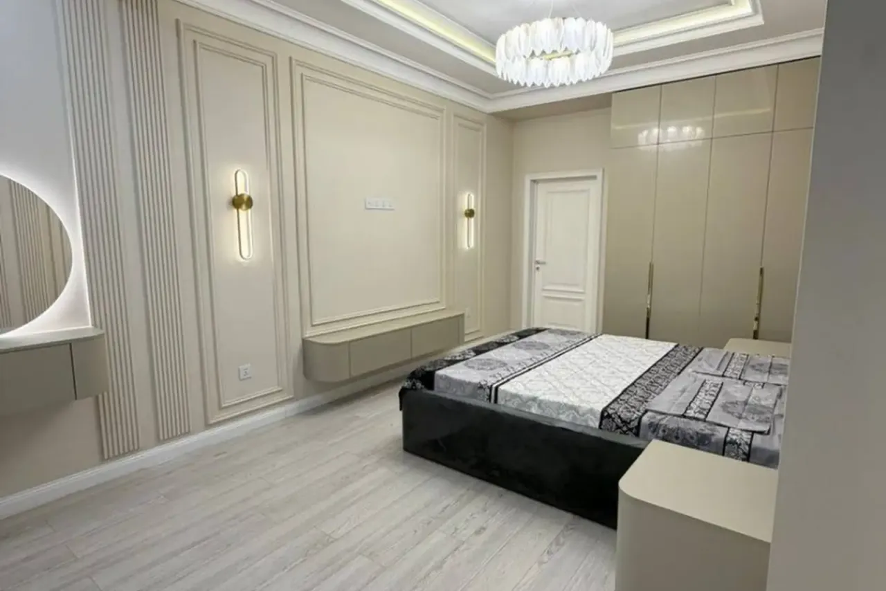 2-комн. квартира, 72 м², 10/13 эт., Шоҳмансур, Душанбе (Шоҳмансур)