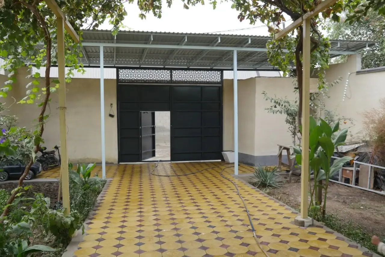 6-комн. дом, 180 м², Фирдавси, Душанбе (Фирдавси)