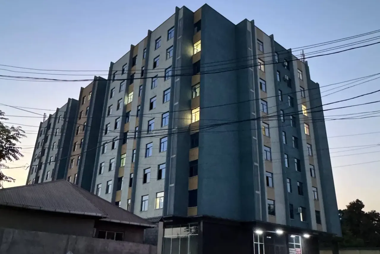 4-комн. квартира, 98 м², 6/6 эт., Шоҳмансур, Душанбе (Шоҳмансур)