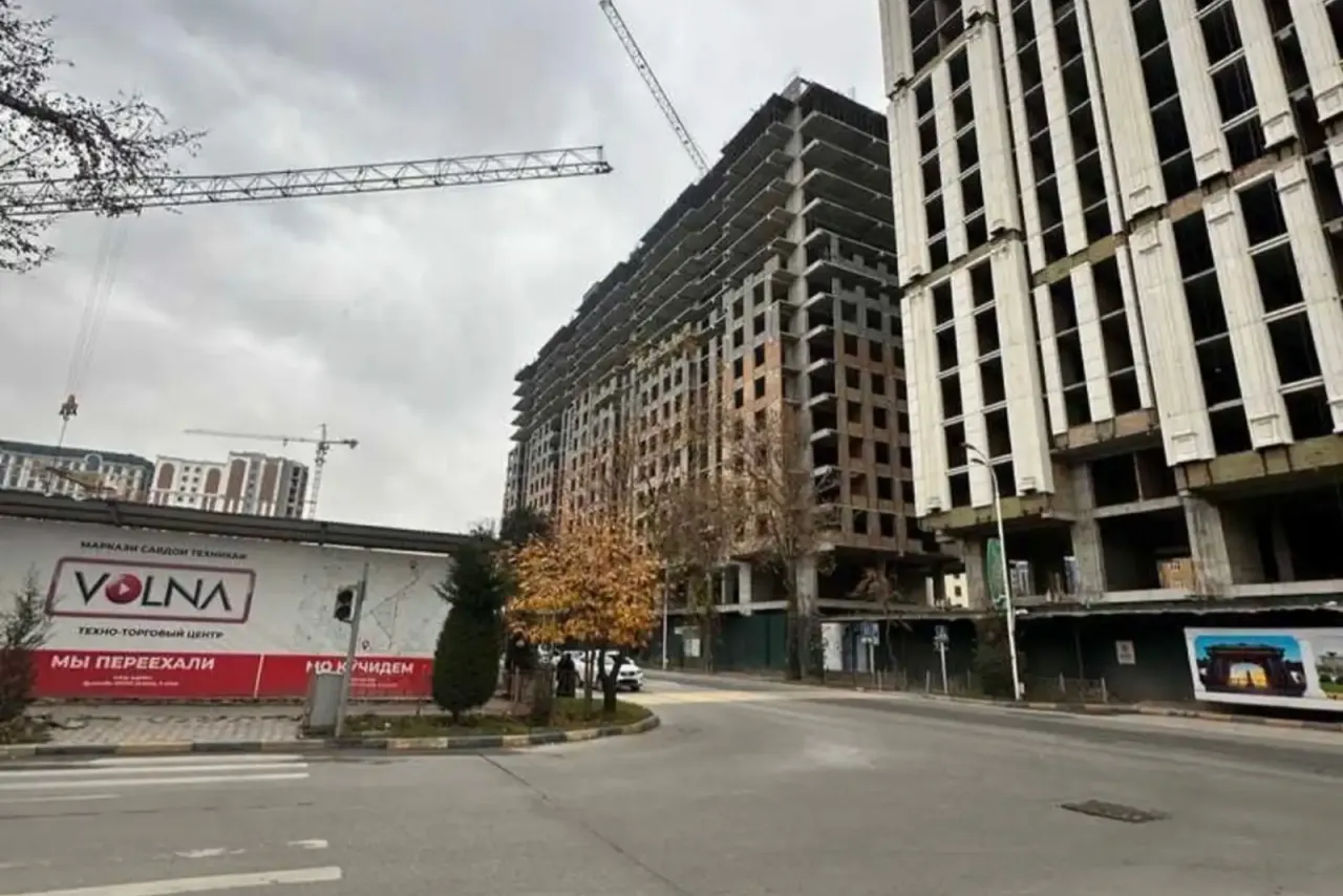 1-комн. квартира, 59 м², 15/16 эт., Шоҳмансур, Душанбе (Шоҳмансур)