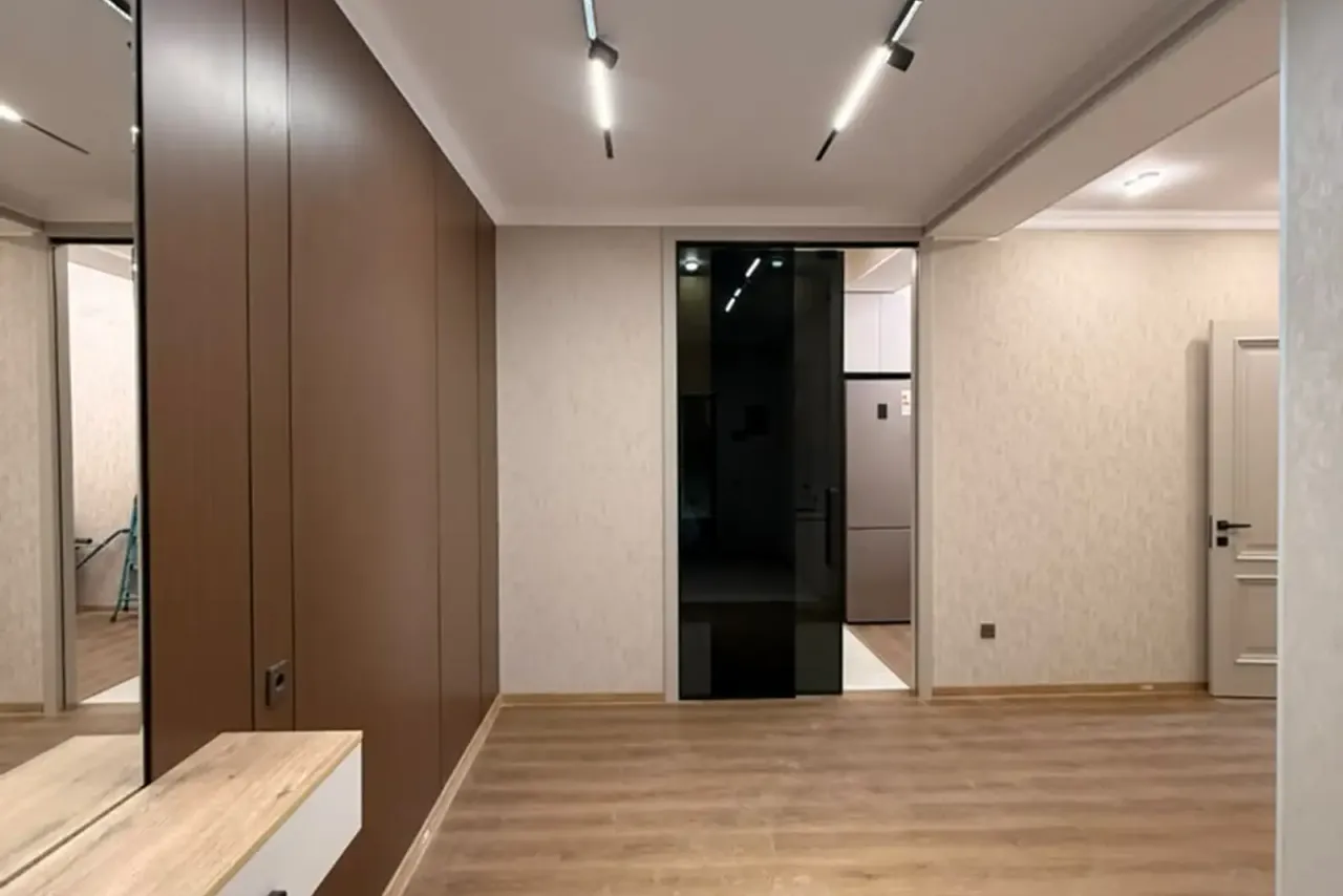 2-комн. квартира, 84 м², 10/10 эт., Сино, Душанбе (Сино)