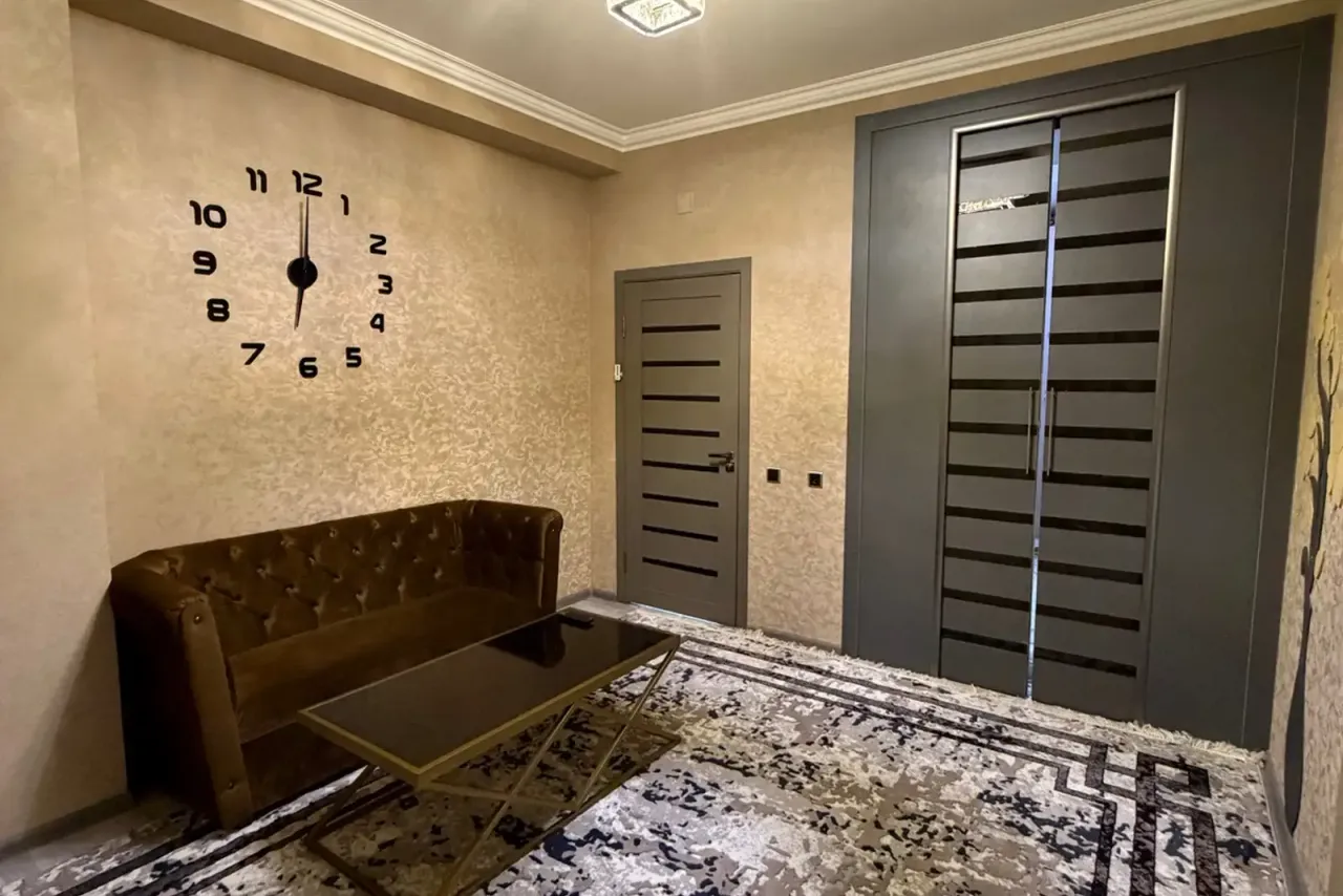 2-комн. квартира, 49 м², 2/2 эт., Фирдавси, Душанбе (Фирдавси)