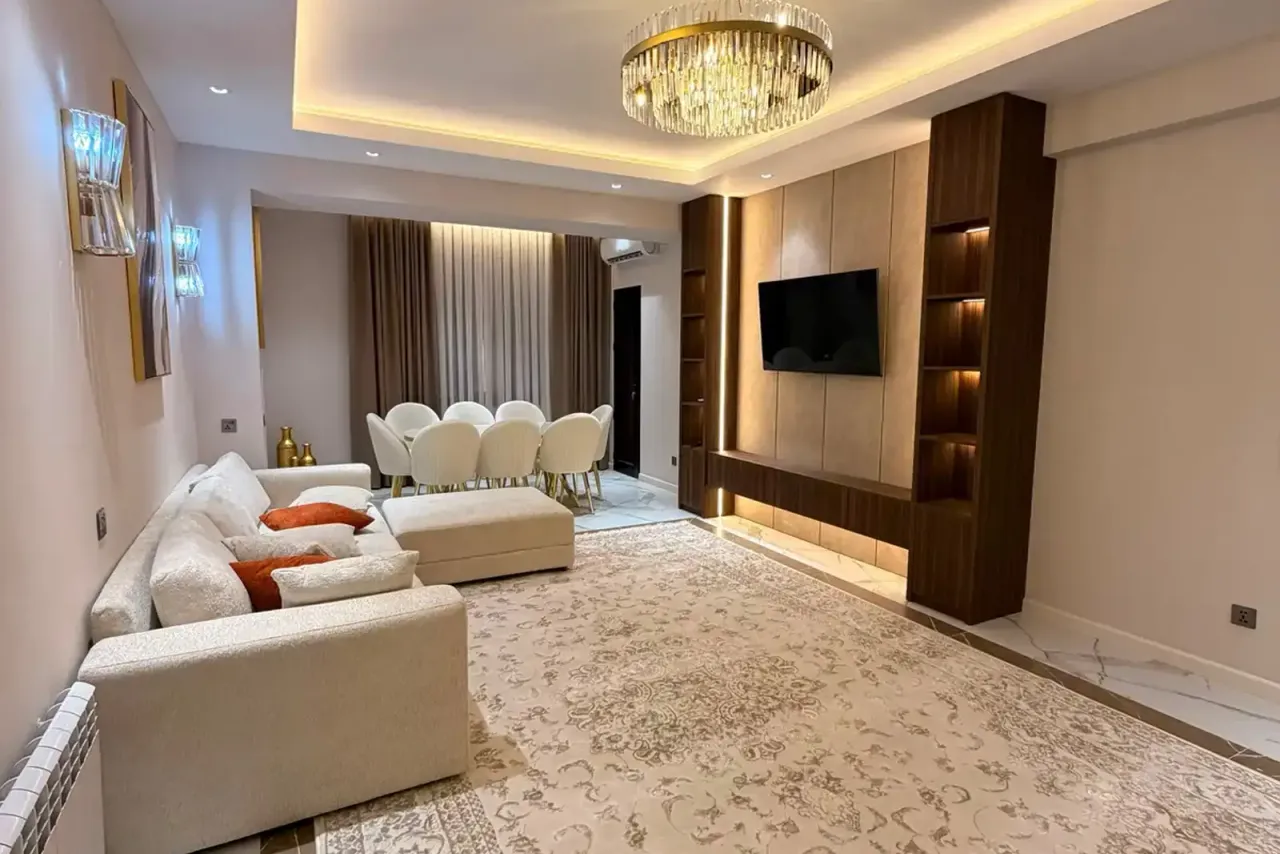 3-комн. квартира, 95 м², 12/12 эт., Шоҳмансур, Душанбе (Шоҳмансур)
