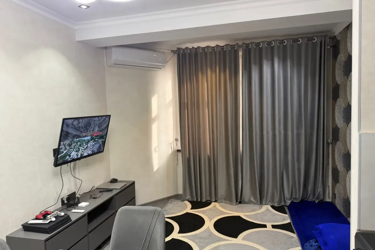 2-комн. квартира, 55 м², 13/20 эт., Шоҳмансур, Душанбе (Шоҳмансур)