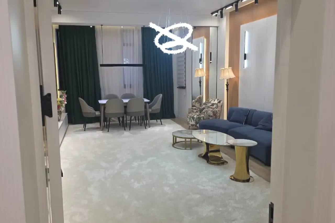 3-комн. квартира, 134 м², 4/4 эт., Шоҳмансур, Душанбе (Шоҳмансур)
